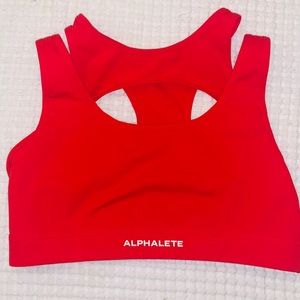 Alphalete Keyhole surface Bra Size M